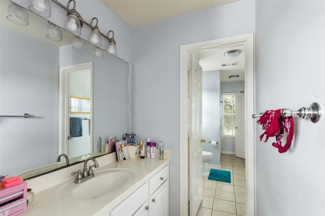 1831 Country Club Cove Drive, Baytown, TX 77521