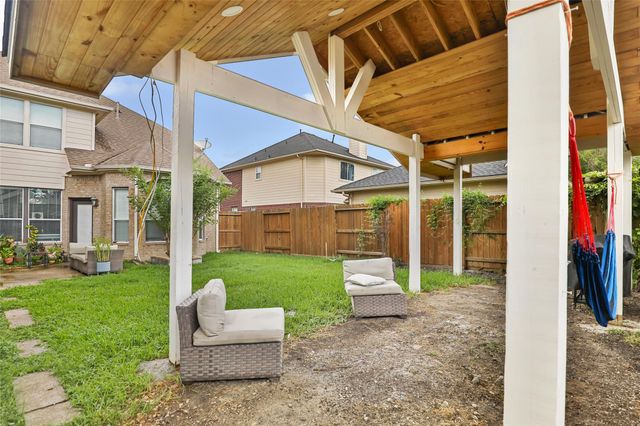 1831 Country Club Cove Drive, Baytown, TX 77521