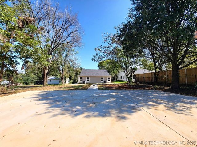 515 NE 5th Avenue, Durant, OK 74701