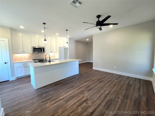 515 NE 5th Avenue, Durant, OK 74701