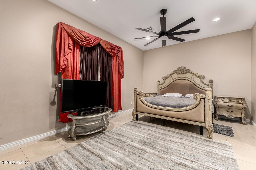 Image 23 of property listing at 36843 W INDIAN SCHOOL Road, Tonopah, AZ 85354