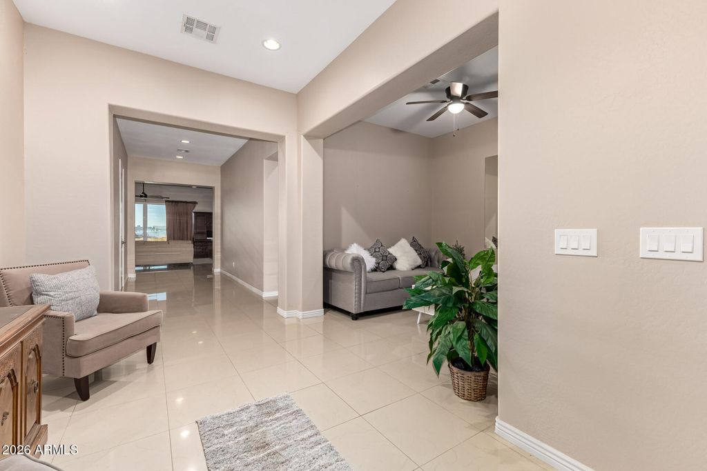 Image 9 of property listing at 36843 W INDIAN SCHOOL Road, Tonopah, AZ 85354