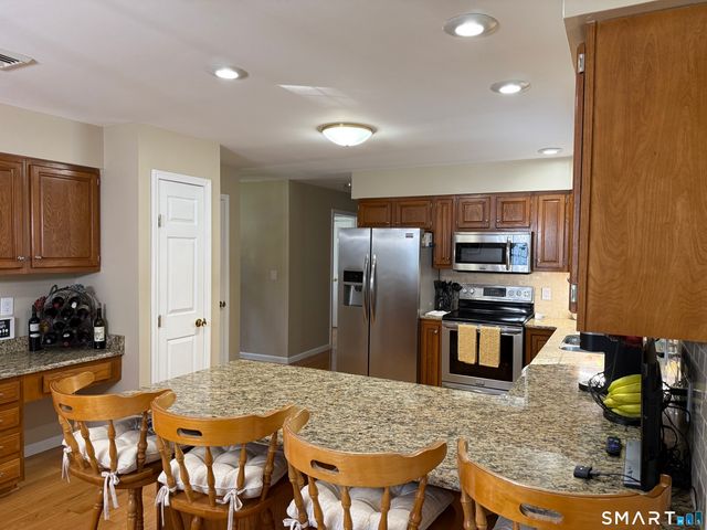 99 Old Farms Road, Avon, CT 06001