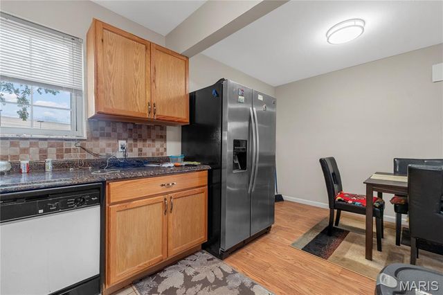6923 Colonial Woods Drive 16, St Louis, MO 63129