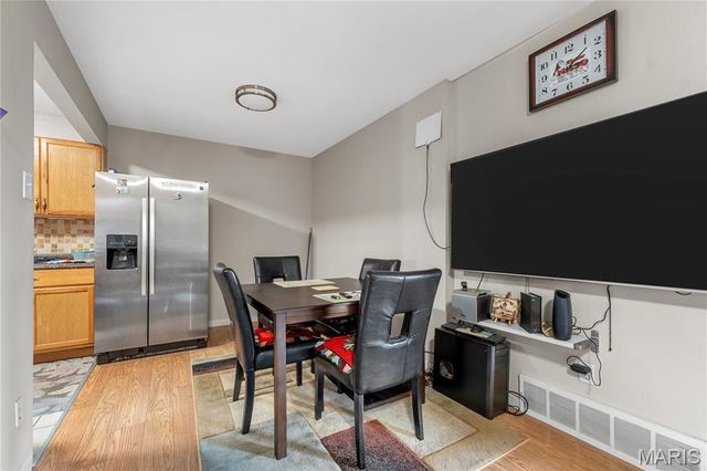 6923 Colonial Woods Drive 16, St Louis, MO 63129