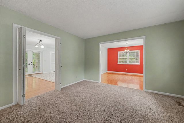 1966 E Brent Lane, Fayetteville, AR 72703