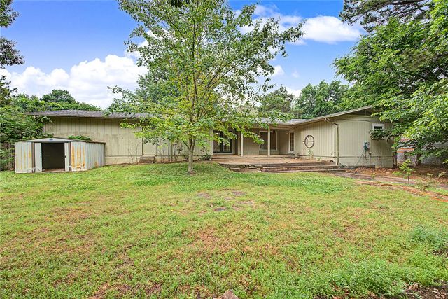 1966 E Brent Lane, Fayetteville, AR 72703