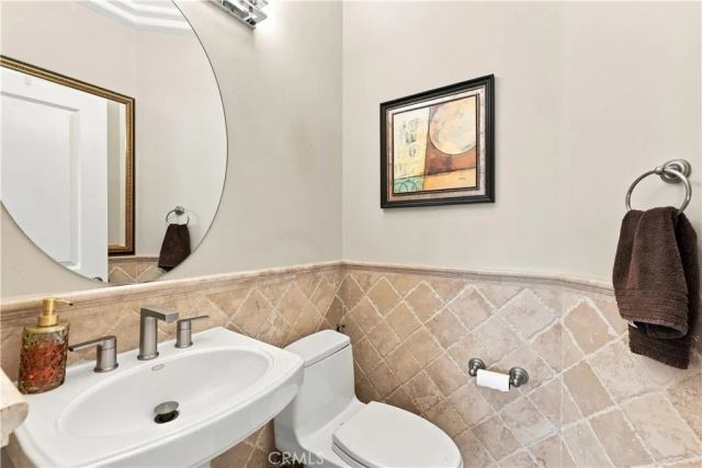 211 S. Francisca Avenue B, Redondo Beach, CA 90277