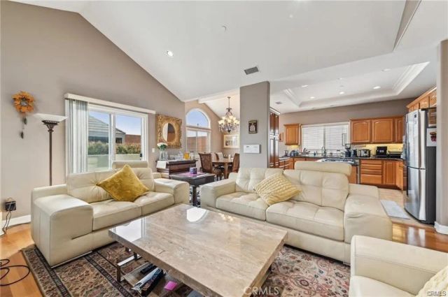 211 S. Francisca Avenue B, Redondo Beach, CA 90277
