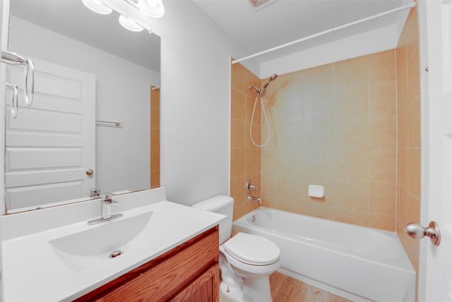 2410 Lakecrest Town Drive, Katy, TX 77493
