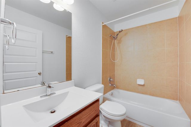 2410 Lakecrest Town Drive, Katy, TX 77493