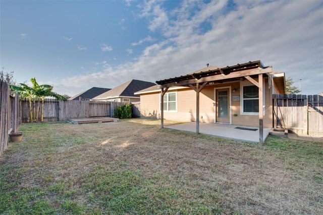 2410 Lakecrest Town Drive, Katy, TX 77493
