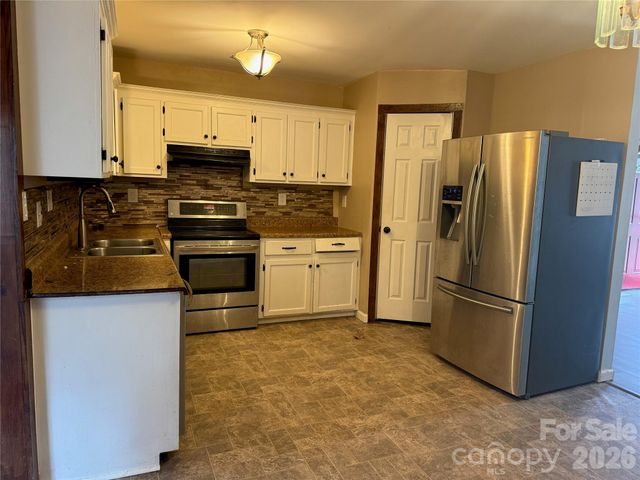 309 Mel Lane, Crouse, NC 28033