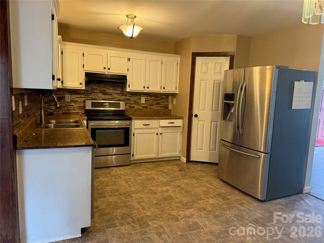 309 Mel Lane, Crouse, NC 28033