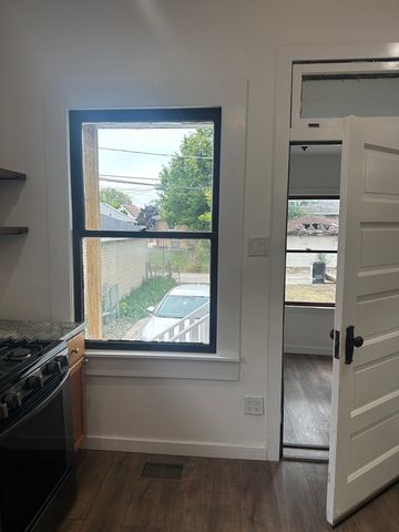 8634 S Carpenter Street, Chicago, IL 60620