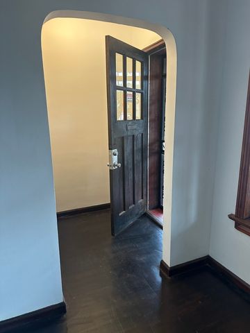 8634 S Carpenter Street, Chicago, IL 60620