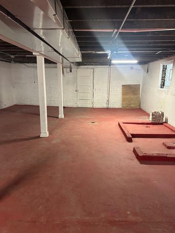 8634 S Carpenter Street, Chicago, IL 60620