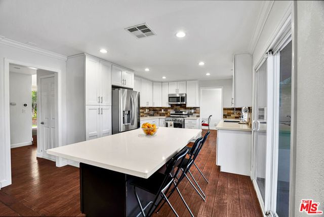 11158 Newcastle Avenue, Granada Hills, CA 91344