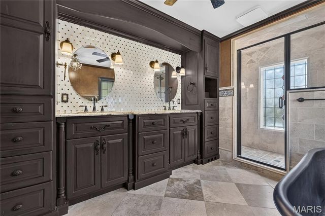 21 Country Life Acres, Country Life Acres, MO 63131