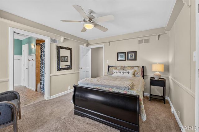 21 Country Life Acres, Country Life Acres, MO 63131