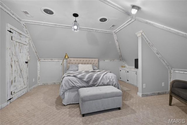 21 Country Life Acres, Country Life Acres, MO 63131