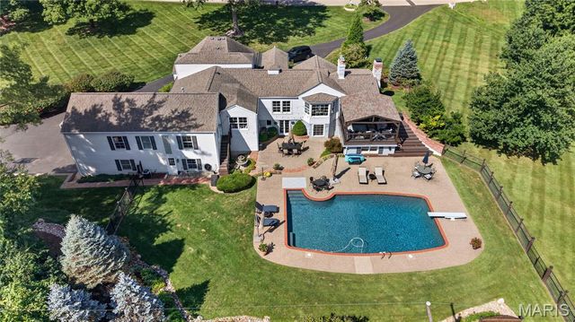 21 Country Life Acres, Country Life Acres, MO 63131