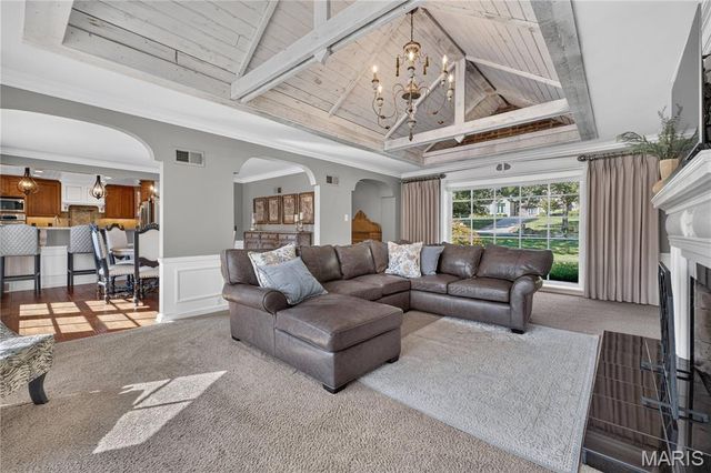 21 Country Life Acres, Country Life Acres, MO 63131