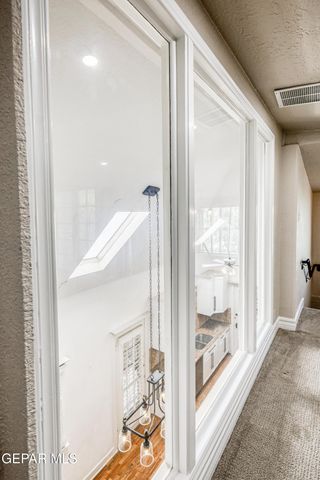 715 E ROBINSON Avenue, El Paso, TX 79902