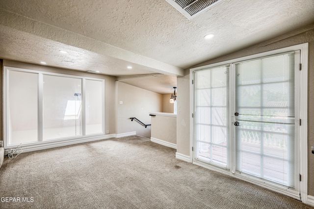 715 E ROBINSON Avenue, El Paso, TX 79902