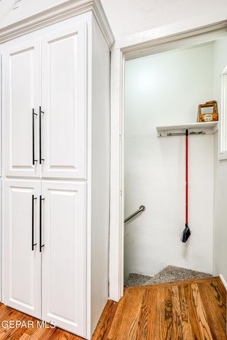 715 E ROBINSON Avenue, El Paso, TX 79902