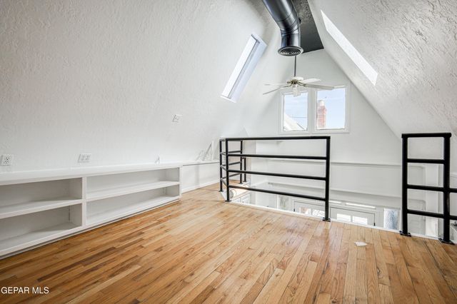 715 E ROBINSON Avenue, El Paso, TX 79902