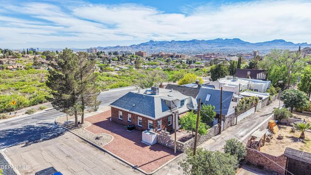 715 E ROBINSON Avenue, El Paso, TX 79902