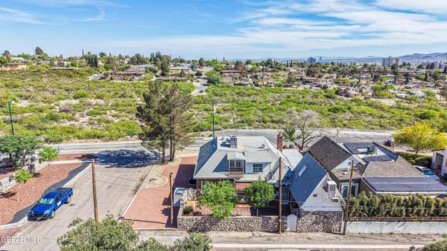 715 E ROBINSON Avenue, El Paso, TX 79902