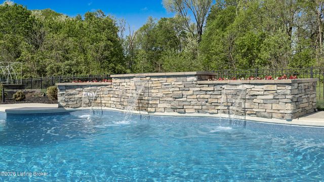 6110 Maddox Blvd, Prospect, KY 40059