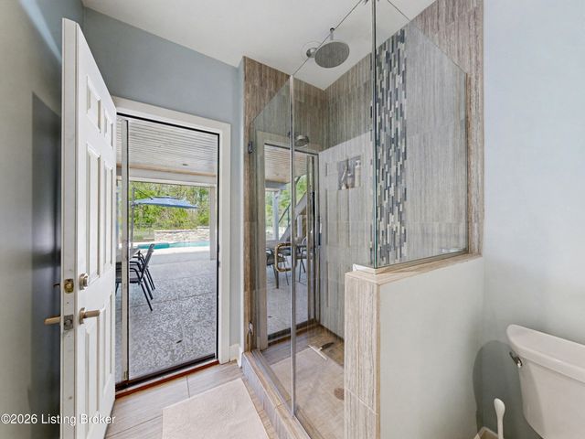 6110 Maddox Blvd, Prospect, KY 40059