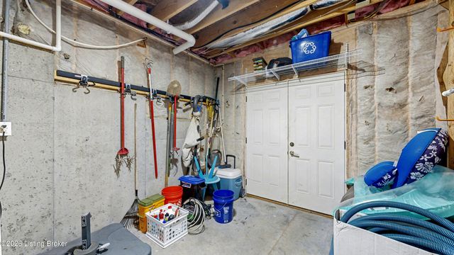 6110 Maddox Blvd, Prospect, KY 40059