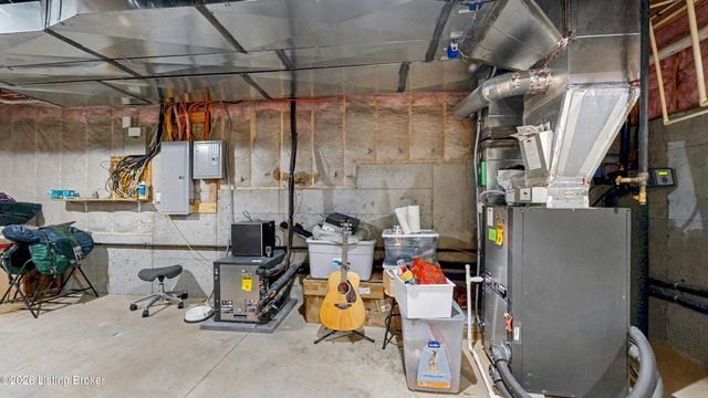 6110 Maddox Blvd, Prospect, KY 40059
