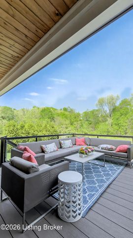6110 Maddox Blvd, Prospect, KY 40059