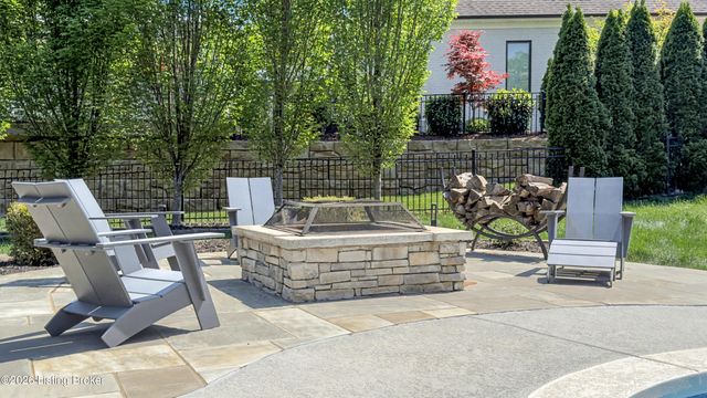 6110 Maddox Blvd, Prospect, KY 40059