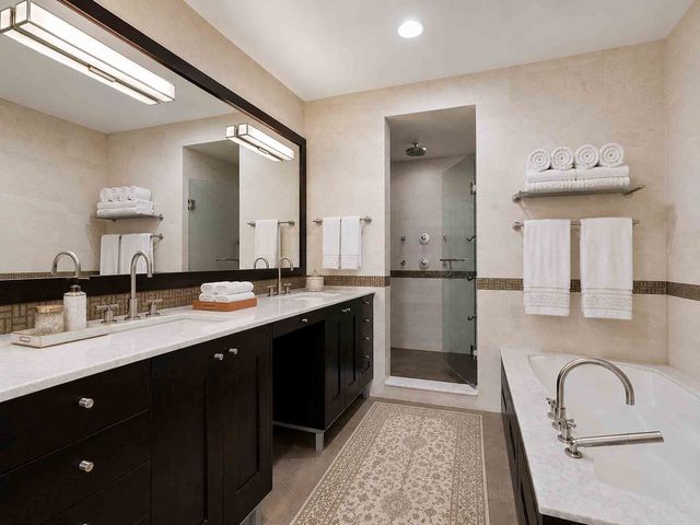 55 E Erie Street 2705, Chicago, IL 60611