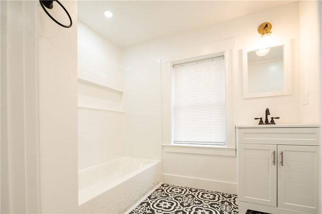 37 Austin Avenue, East Providence, RI 02914