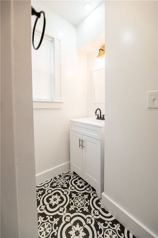 37 Austin Avenue, East Providence, RI 02914