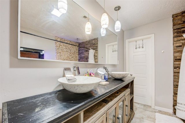 1207 Archer Street, Houston, TX 77009