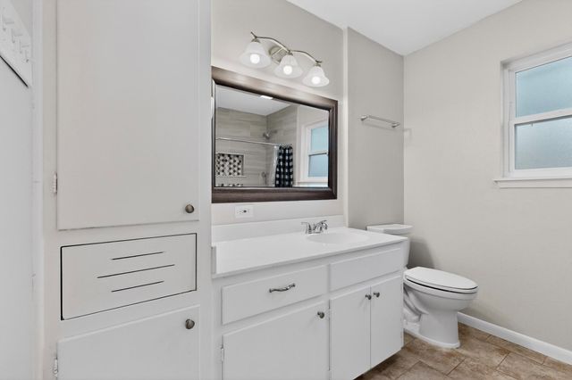 4805 Broadhill DR, Austin, TX 78723