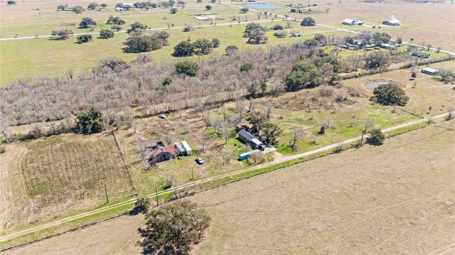 1224 County Road 32, Angleton, TX 77515
