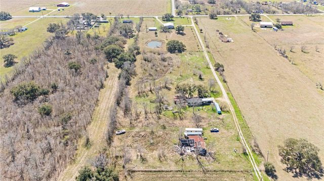 1224 County Road 32, Angleton, TX 77515