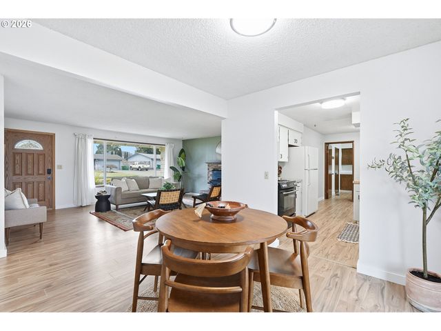 1407 WILLAMINA Ave, Forest Grove, OR 97116