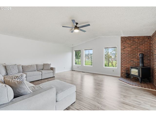 1407 WILLAMINA Ave, Forest Grove, OR 97116