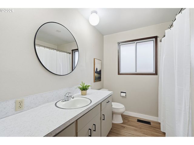 1407 WILLAMINA Ave, Forest Grove, OR 97116