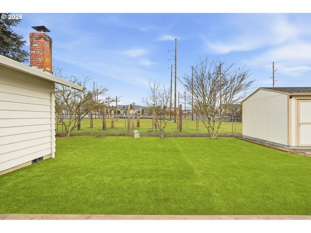 1407 WILLAMINA Ave, Forest Grove, OR 97116